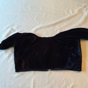NWOT Pretty little thing crop top